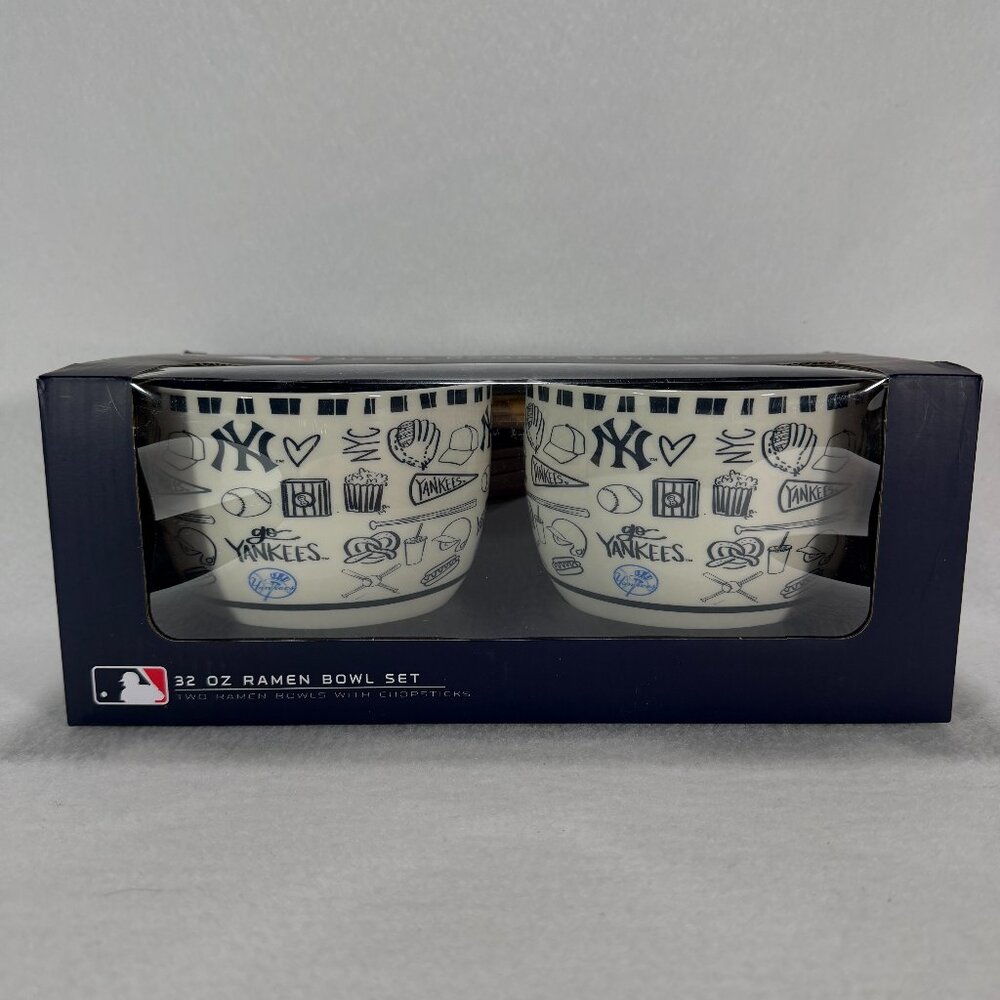 New York Yankees Ramen Bowl Set of 2 32 oz Ceramic with Chopsticks MLB NY NIB